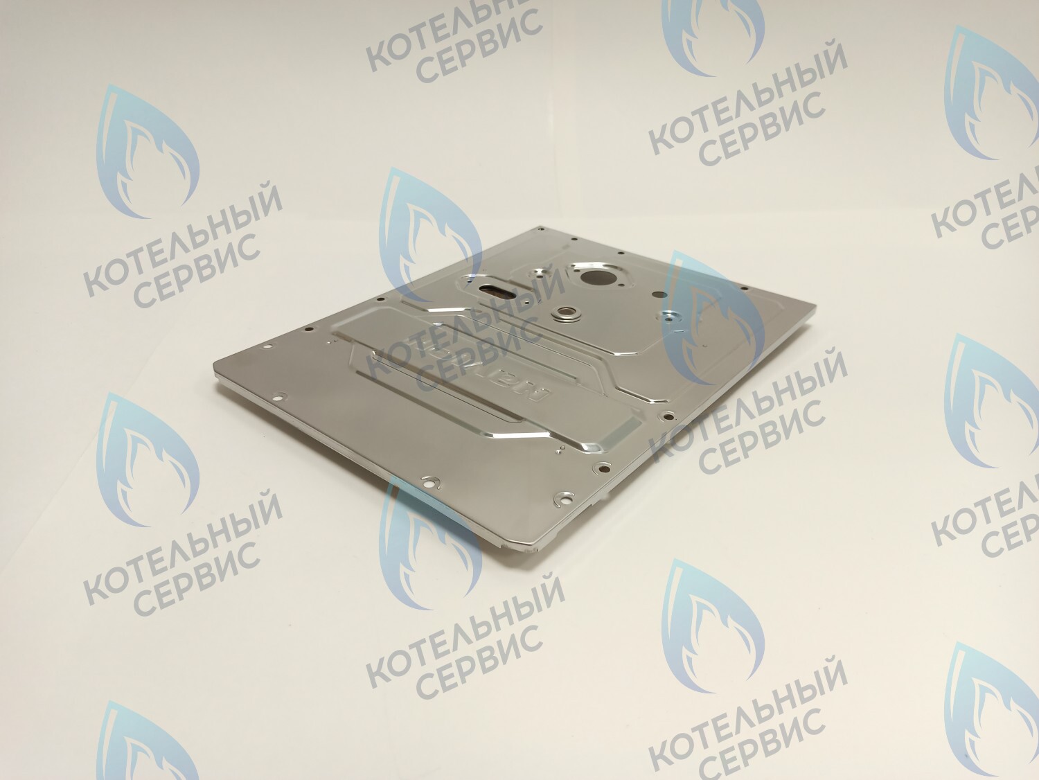 Крышка камеры сгорания (передняя) Navien DELUXE S/C/ONE/C Plus 13-24К (NGB350/351/352/300)