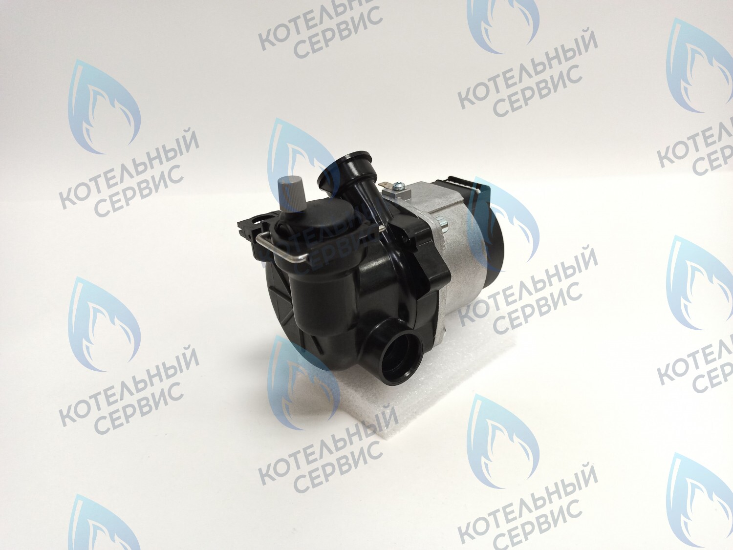 Насос циркуляционный (без терминала, 2 скорости) Ariston (60000591, 60000591-01)