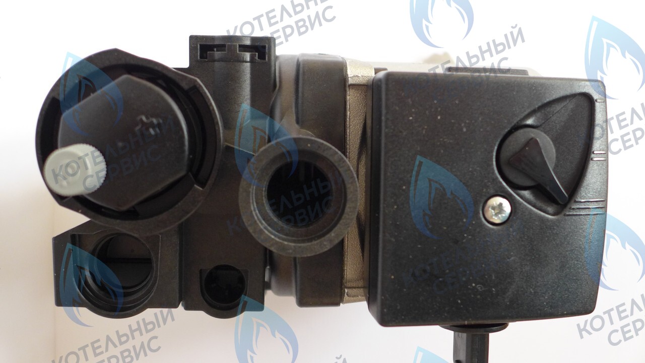 Насос циркуляционный GRUNDFOS 15-50  (39404220) FERROLI (может стоять насос WILO!)