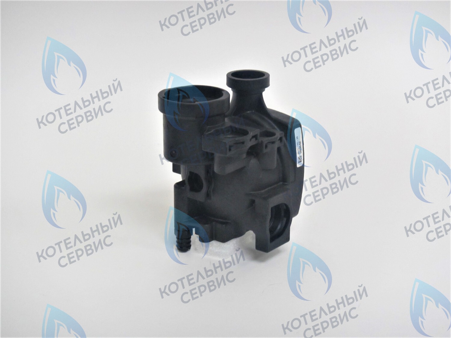 Улитка циркуляционного насоса (отверстие сзади, два справа сбоку) FERROLI под насос GRUNDFOS (G30CCW) (без воздухоотводчика)