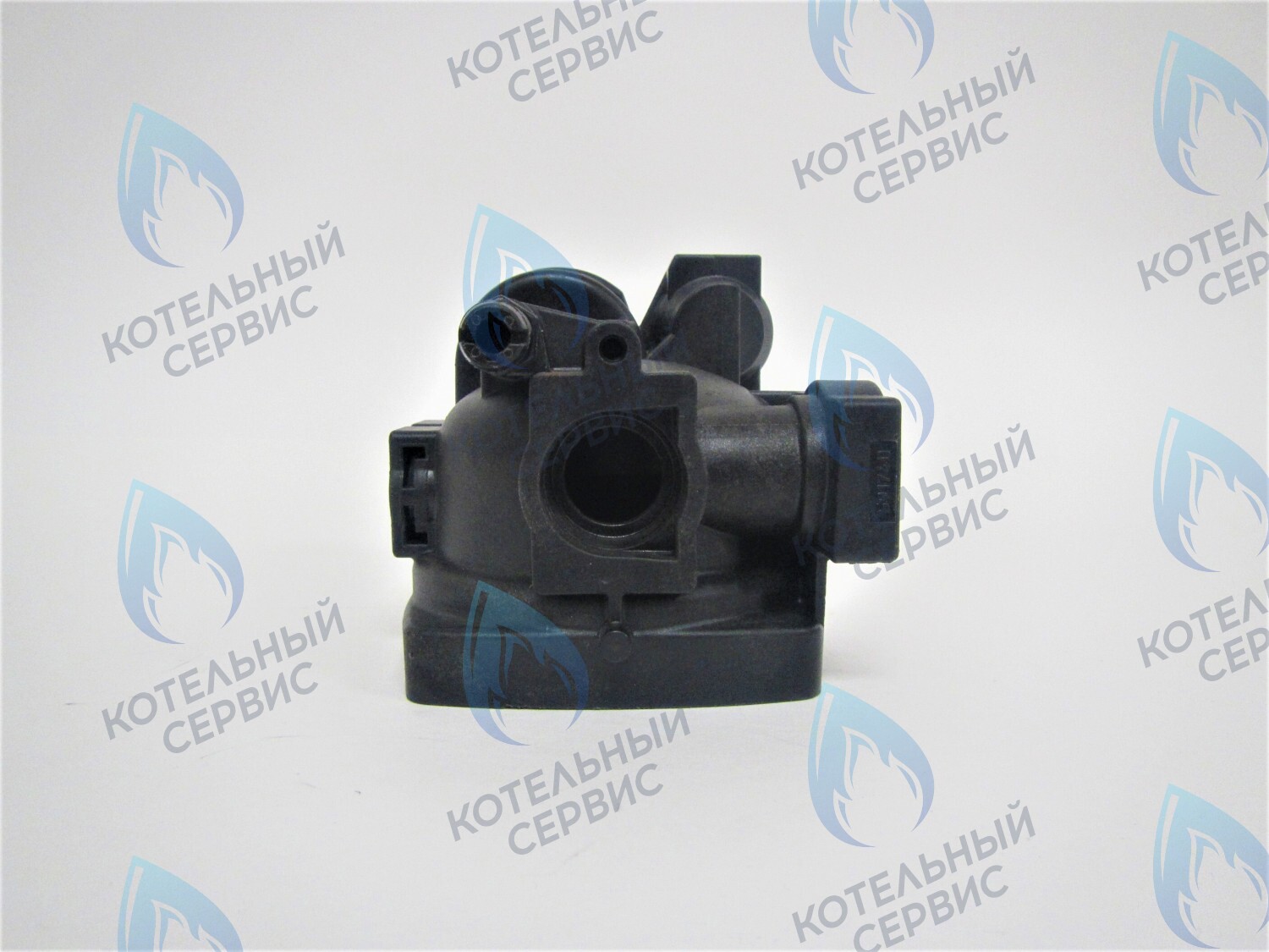 Улитка циркуляционного насоса (отверстие сзади, два справа сбоку) FERROLI под насос GRUNDFOS (G30CCW) (без воздухоотводчика)