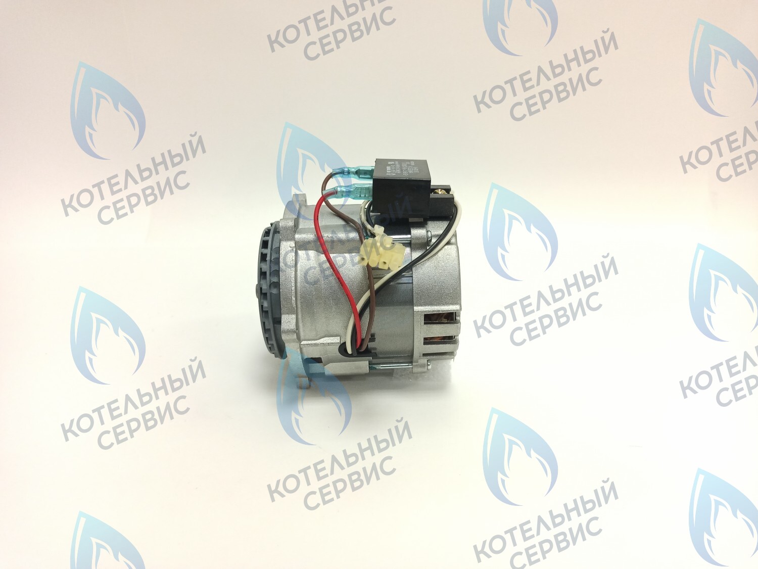 Двигатель насоса (без улитки, с прокладкой) 81w GRUNDFOS CS-0108DSA  ARDERIA  CELTIC-DS  MASTER GAS SEOUL 30кВт-35кВт DAESUNG A30-41