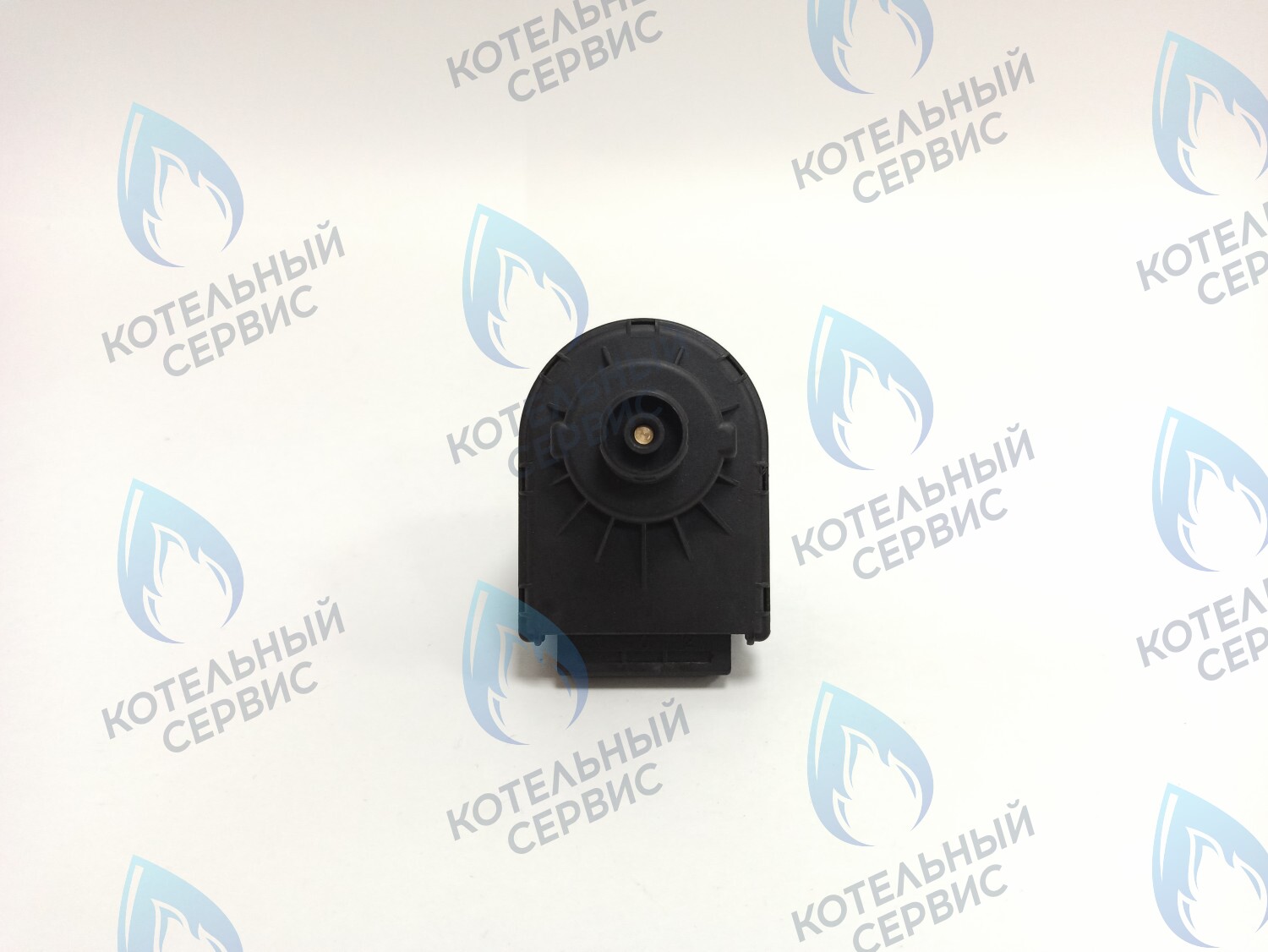 Сервопривод (мотор) трехходового клапана универсальный 7,5мм 220/240v (С) FERROLI, PROTHERM, VIESSMANN, ALPENHOFF, ALPHATHERM, ELECTROLUX, ROC, ELSOTHERM, OASIS, POLYKRAFT, HAIER, CHAFFOTEAUX, ARISTON, MIZUDO, ITALTHERM, THERMEX